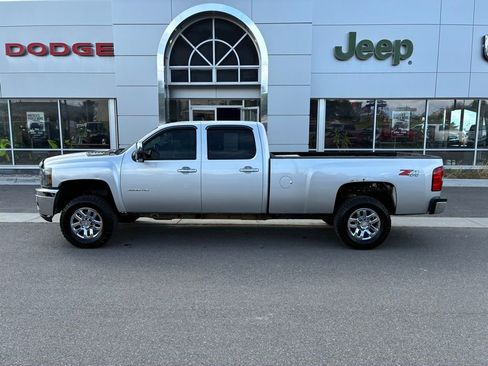 Used 2014 Chevrolet Silverado 3500 LT w/ Interior Plus Package AWD/4WD image 3