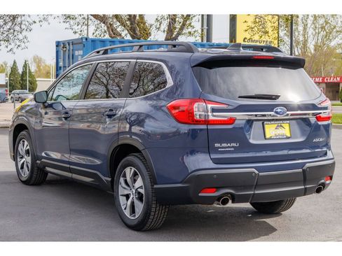 Used 2023 Subaru Ascent Premium w/ Convenience Package AWD/4WD image 5