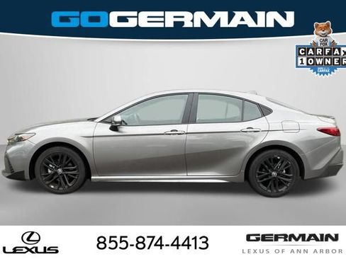 Used 2026 Toyota Camry SE w/ Multimedia Upgrade Package AWD/4WD image 3