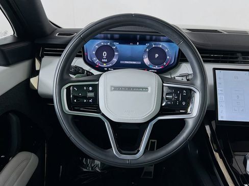 Used 2024 Land Rover Range Rover Sport SE image 11