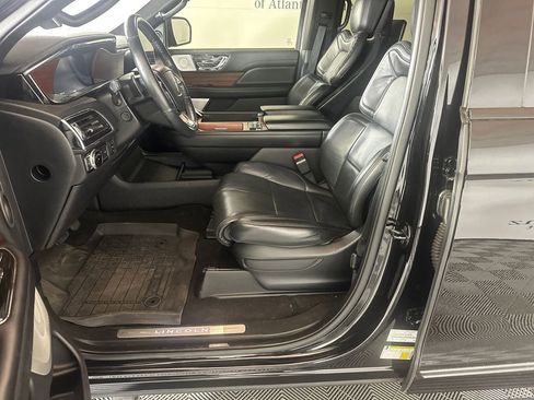 Used 2020 Lincoln Navigator L Reserve w/ Equipment Group 208A Reserve AWD/4WD image 3