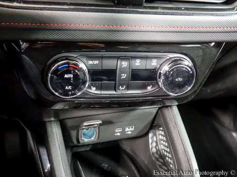 Used 2026 Chevrolet TrailBlazer RS w/ Convenience Package FWD image 15