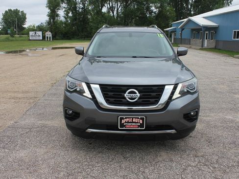 Used 2018 Nissan Pathfinder SV w/ SV Tech Package AWD/4WD image 2