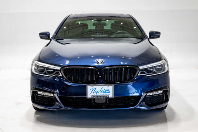 Used 2017 BMW 530i w/ M Sport Package RWD image 7