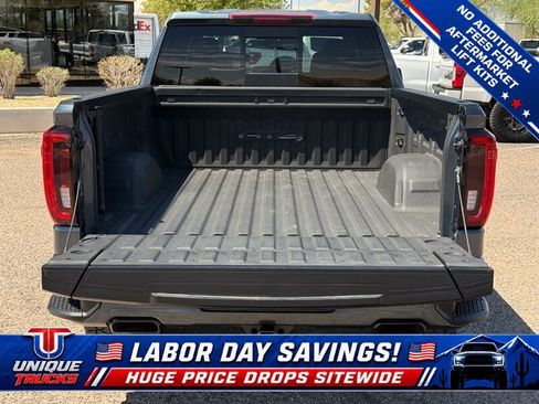 Used 2020 GMC Sierra 1500 AT4 w/ AT4 Premium Package AWD/4WD image 8