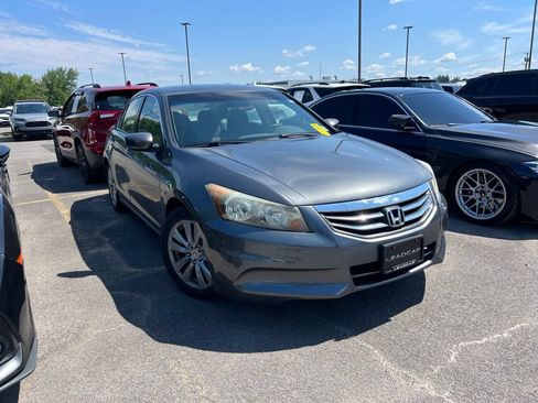 Used 2011 Honda Accord EX image 3