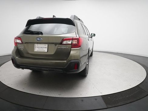 Used 2019 Subaru Outback 2.5i Limited AWD/4WD image 13