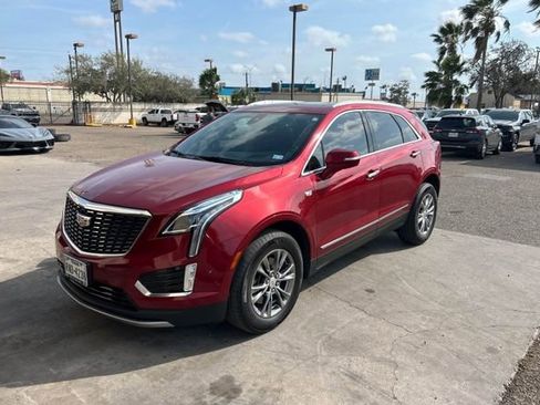 Used 2022 Cadillac XT5 Premium Luxury w/ Technology Package FWD image 1