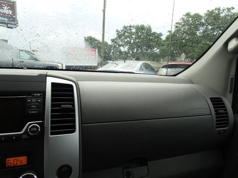 Used 2015 Nissan Frontier SV w/ SV Value Truck Package image 35