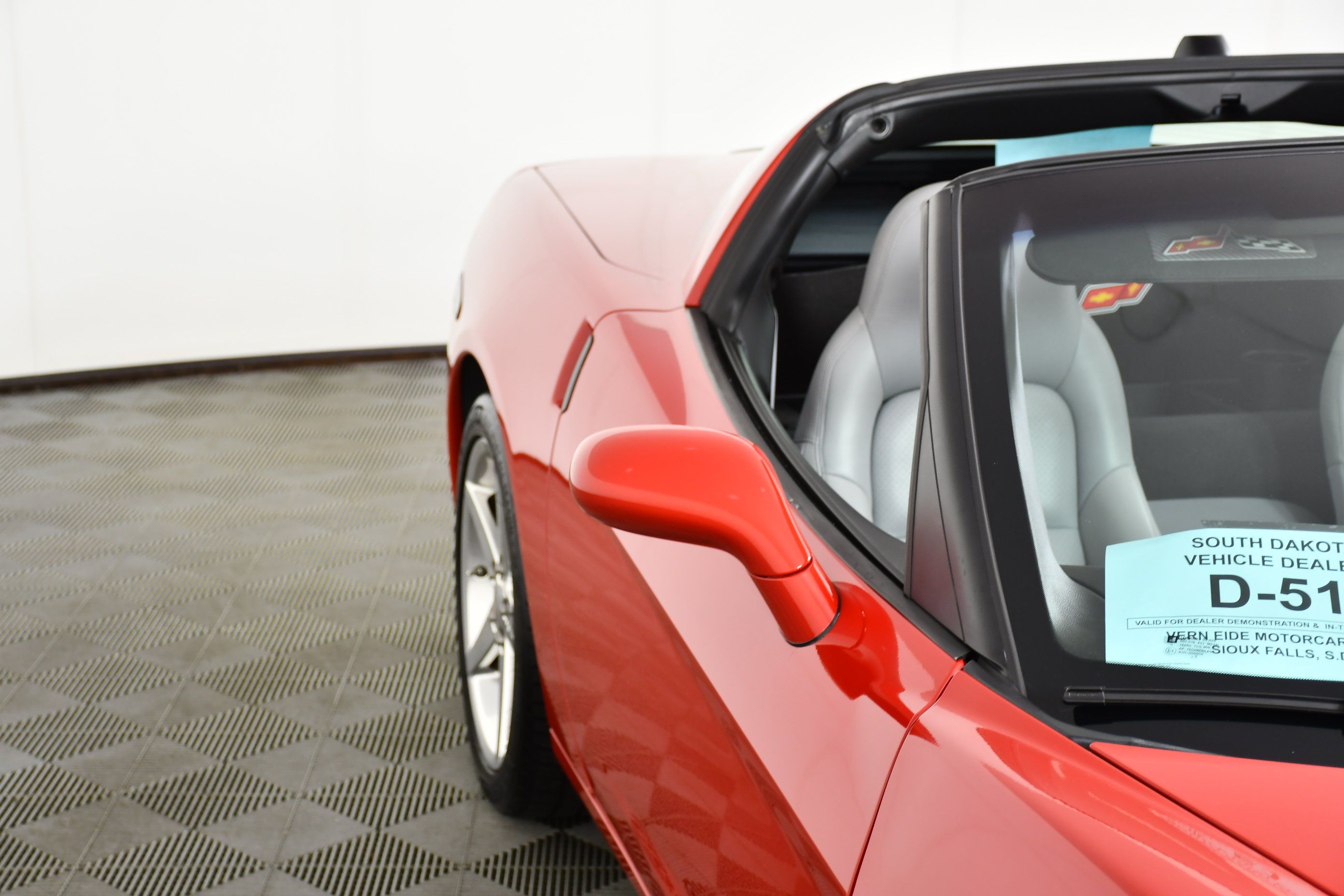 Used 2005 Chevrolet Corvette Coupe w/ Preferred Equipment Group RWD image 14