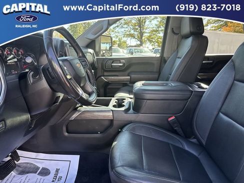 Used 2021 Chevrolet Silverado 2500 LTZ w/ LTZ Convenience Package image 17