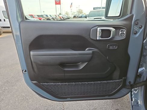 New 2026 Jeep Gladiator Sport image 18