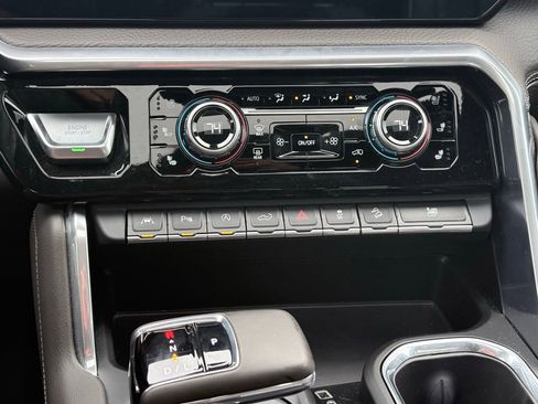 Used 2023 GMC Sierra 1500 Denali w/ Denali Reserve Package image 11