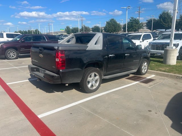Used 2010 Chevrolet Avalanche LT w/ Texas Edition RWD image 4