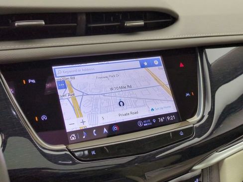 Certified 2024 Cadillac XT6 Premium Luxury w/ LPO, Floor Liner Package AWD/4WD image 15