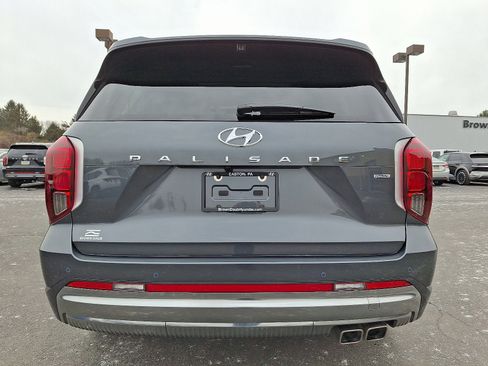 Used 2025 Hyundai Palisade Calligraphy image 5