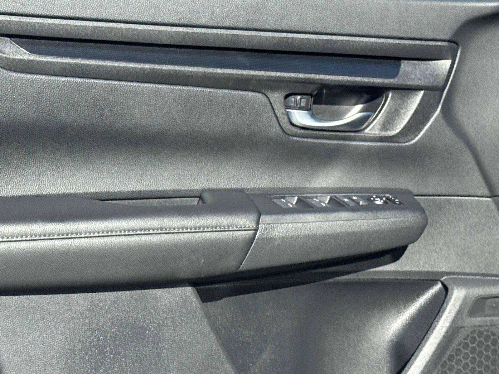 Certified 2025 Honda CR-V LX image 17