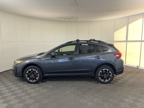 Used 2021 Subaru Crosstrek 2.0i Premium image 8
