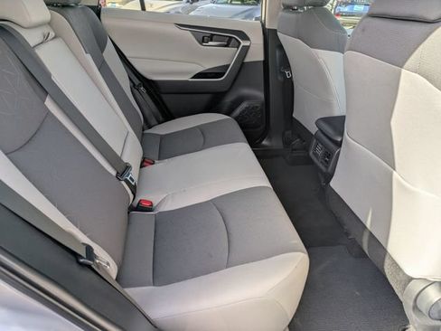 Used 2025 Toyota RAV4 XLE w/ Convenience Package FWD image 28