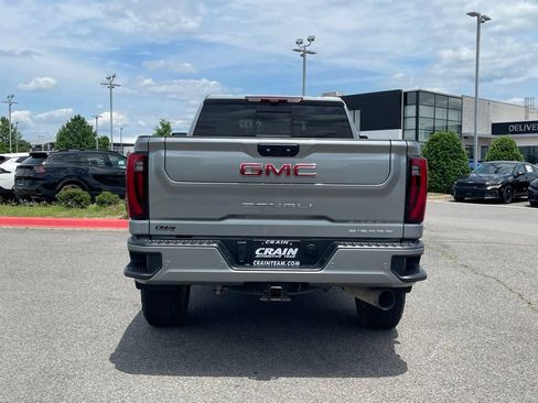 Used 2024 GMC Sierra 2500 Denali w/ Technology Package AWD/4WD image 6