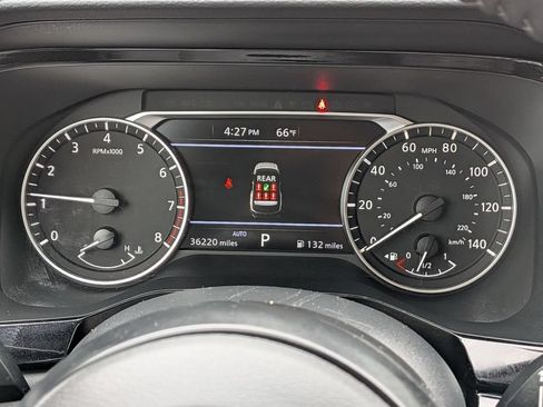 Used 2025 Nissan Pathfinder SV AWD/4WD image 27