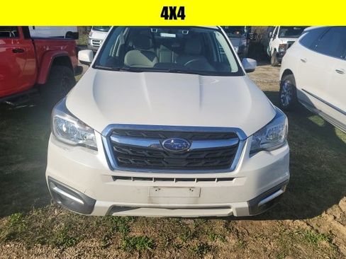 Used 2018 Subaru Forester 2.5i Premium image 3