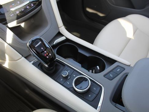 Used 2023 Cadillac XT5 Premium Luxury w/ Technology Package image 39