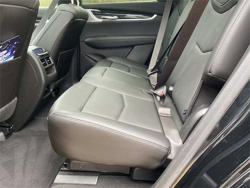 Used 2024 Cadillac XT5 Premium Luxury image 17