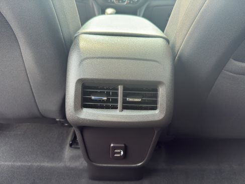 Certified 2024 Chevrolet Equinox LT w/ LPO, Floor Liner Package AWD/4WD image 32