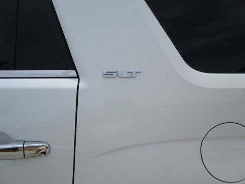 Used 2016 GMC Acadia SLT AWD/4WD image 19