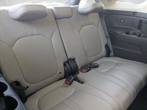 Used 2023 Honda Pilot Touring image 22