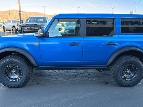 New 2025 Ford Bronco Badlands image 6