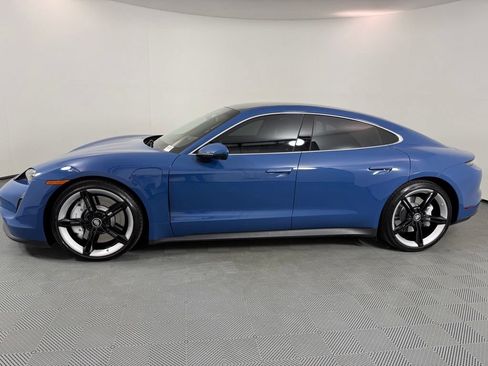 Certified 2022 Porsche Taycan 4S AWD/4WD image 2