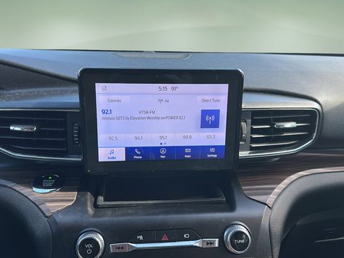 Used 2020 Ford Explorer Limited RWD image 11