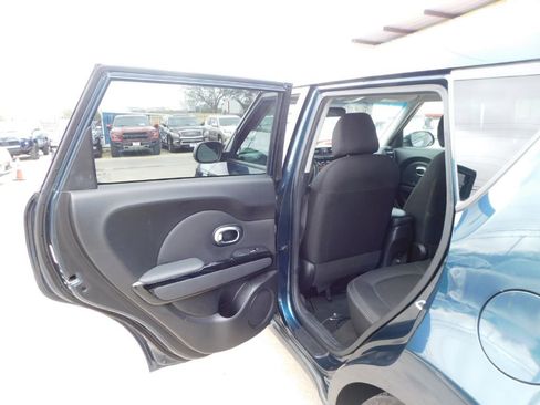 Used 2018 Kia Soul + w/ Audio Package image 20