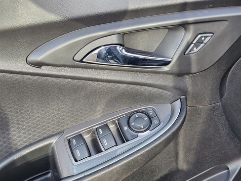 Used 2024 Chevrolet Malibu LT image 14