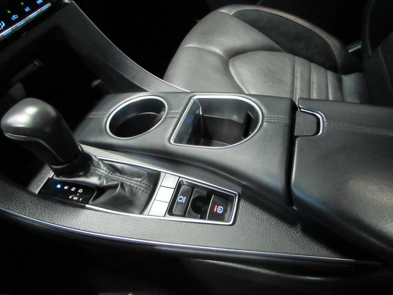 Used 2019 Toyota Avalon Touring w/ All Weather Liner Package FWD image 31