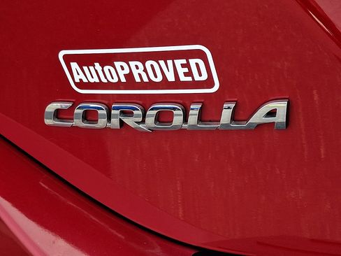 Used 2018 Toyota Corolla LE w/ Body Protection Package image 28