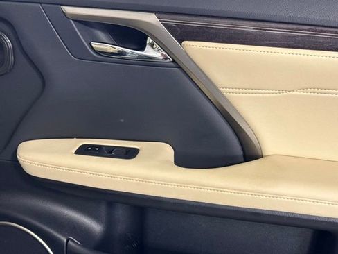 Used 2022 Lexus RX 350L Luxury w/ Accessory Package (Z1) FWD image 33