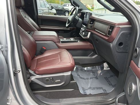 Used 2024 Ford Expedition Max Limited AWD/4WD image 15