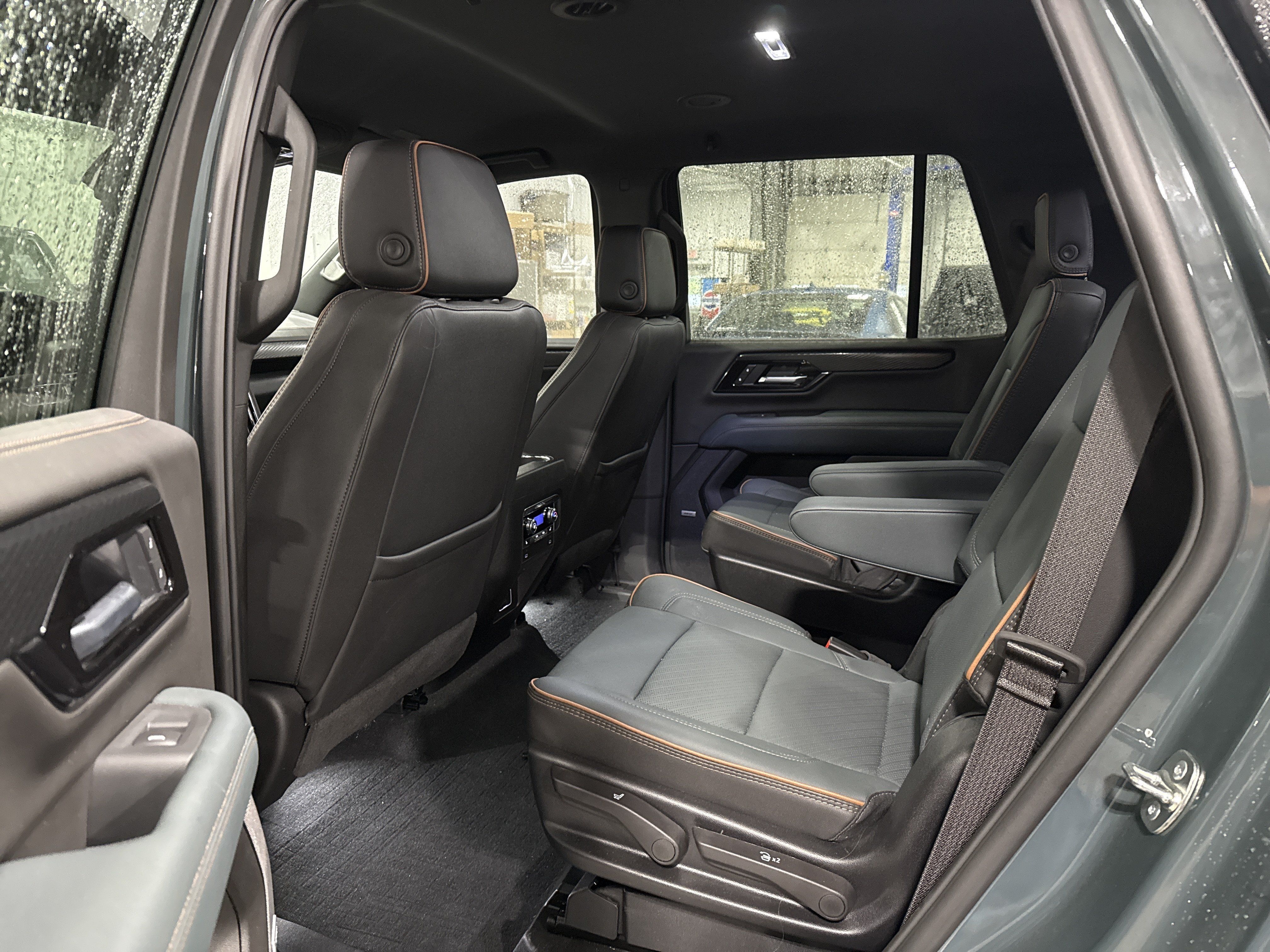 Used 2026 GMC Yukon AT4 w/ LPO, Floor Liner Package AWD/4WD image 8