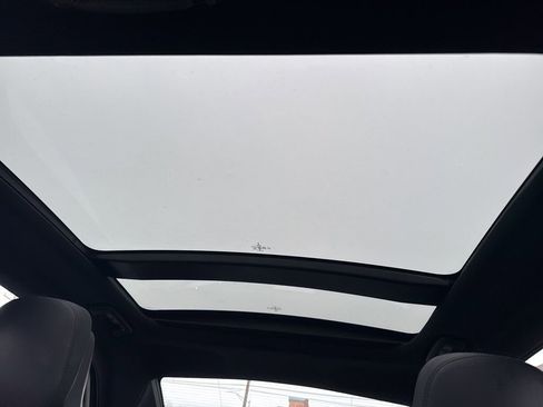 Used 2019 Lincoln Continental Reserve image 24