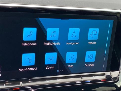 Certified 2024 Volkswagen Atlas SEL Premium R-Line image 15