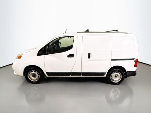 Used 2020 Nissan NV200 S image 4