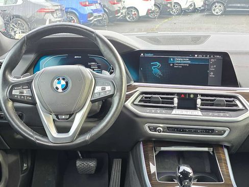 Used 2023 BMW X5 xDrive45e w/ Climate Comfort Package image 22