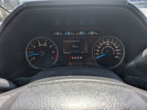 Used 2017 Ford F150 XLT w/ Equipment Group 301A Mid AWD/4WD image 22