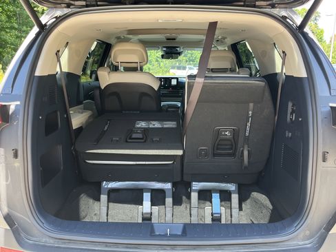 Used 2025 Kia Carnival SX Prestige FWD image 28