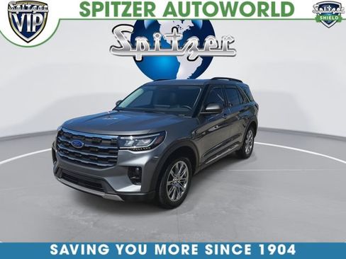 Used 2025 Ford Explorer Active w/ Active Comfort Package AWD/4WD image 4