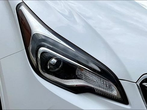 Used 2019 Buick Envision Essence FWD image 30