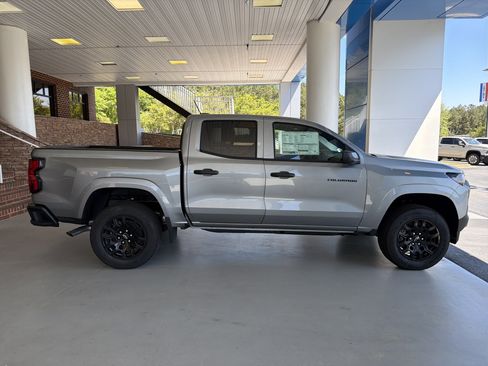 New 2026 Chevrolet Colorado W/T image 4